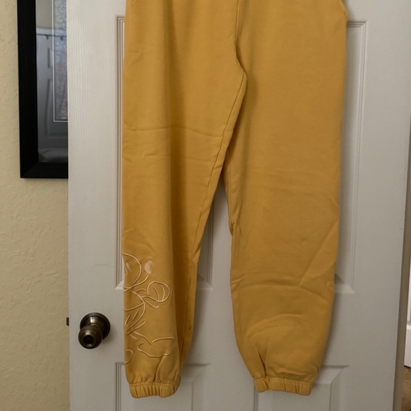 Disney Mickey Mouse sweat pants size M - Picture 3 of 4